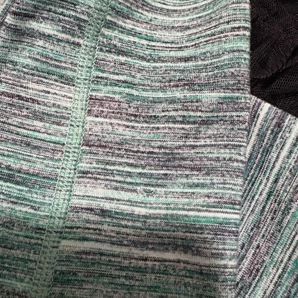 Lululemon Define Jacket w/ full zip & thumbholes. Mint Green, gray & black - Picture 7 of 8
